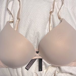 Victoria’s Secret Very Sexy 1/2 Push up- Nude